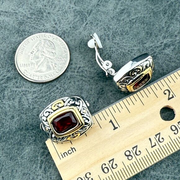 Vintage Costume Gold-Silver-Tone Red Rhinestone Clip On Earrings Unmarked 0.75" - Picture 5 of 10